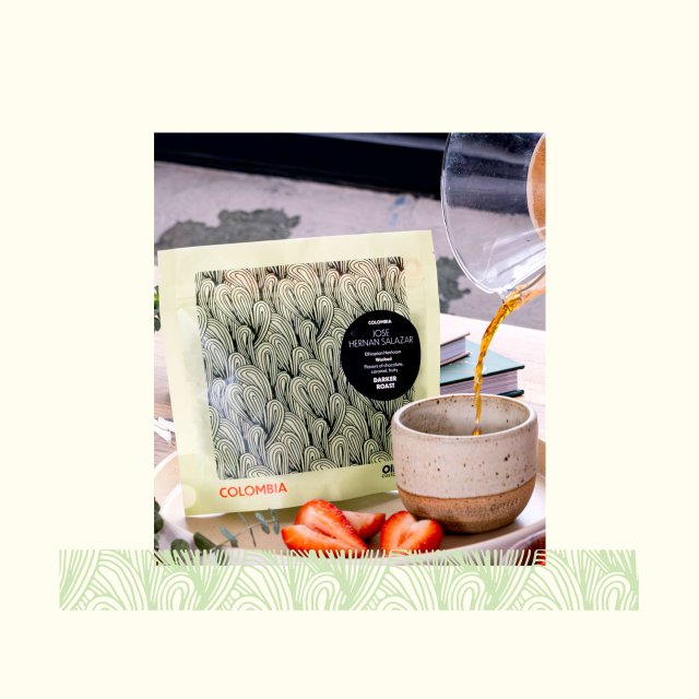 Coffee packaging for coffees from Colombia, Green with a black Grow illustration